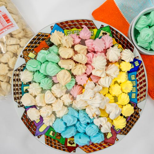 Suspiro caseiro sabor tradicional com recheio de brigadeiro - Bem Me Quer Doces e Suspiros kit 5 pacotes de 150g