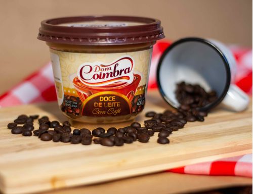 Doce de Leite Pastoso com Café - Dom Coimbra –  2 unidades de 400g  - (Caixa em MDF para presente)