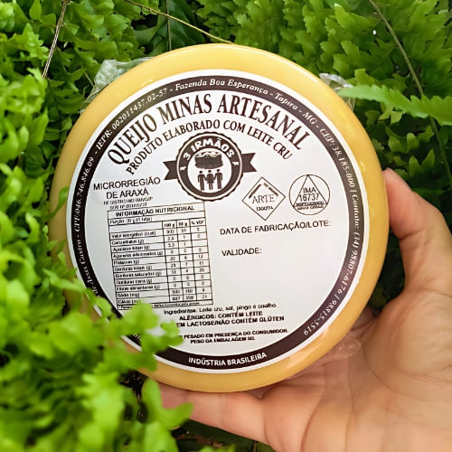Queijo Minas Artesanal de Araxá  Maturado- Queijaria 3 Irmãos - 400 g