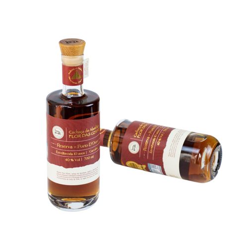 Cachaça Orgânica Extra-Premium Porto D'Ouro - Premiada - Flor das Gerais - 700ml